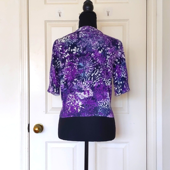 NWOT Express Cotton Multi Color Purple Floral Short Sleeve Cropped Knit Cardigan - Picture 2 of 5